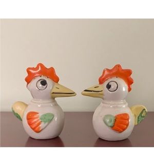 rooster salt and pepper shakers - original cork bottom - made in Japan​​